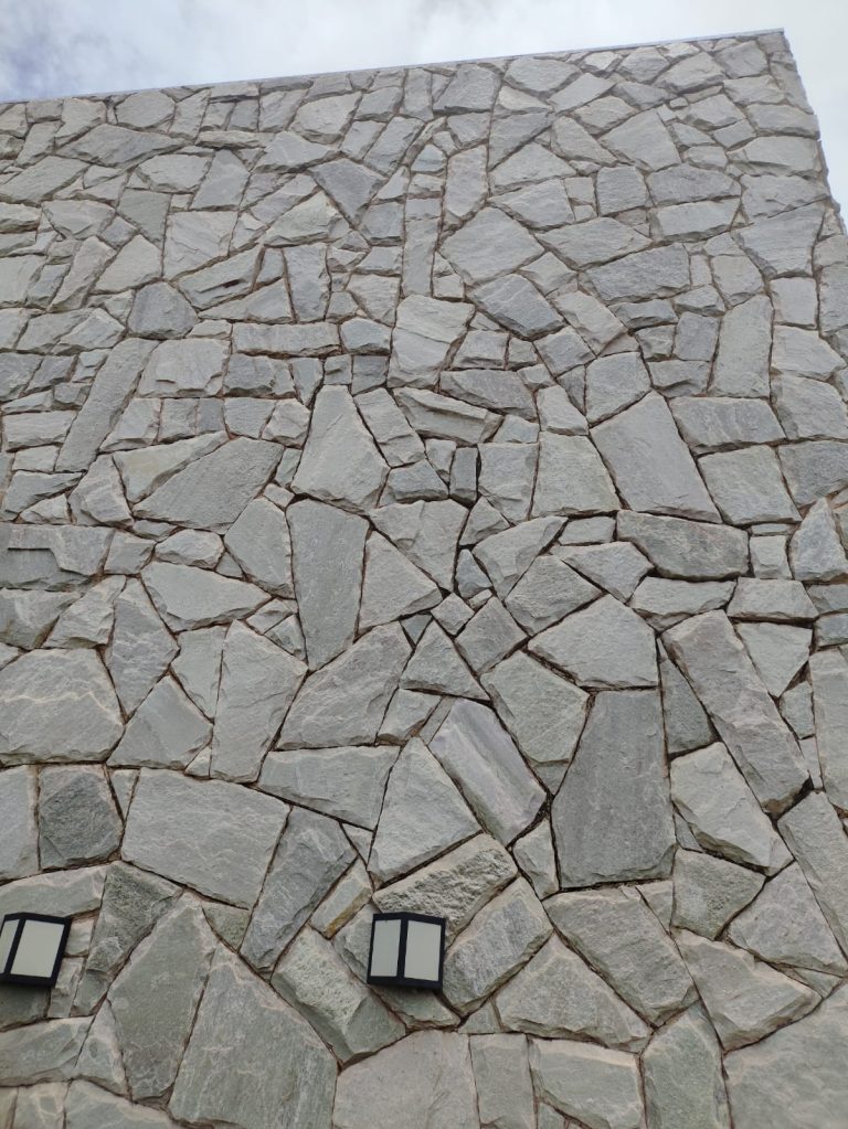 Pedra de Pirenópolis Atacama — foto 08