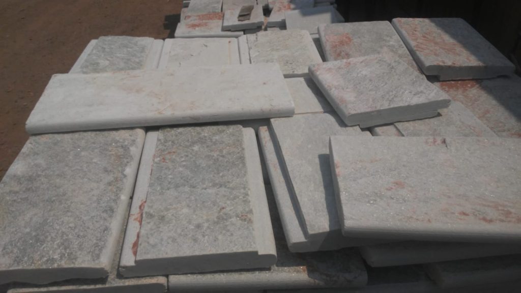 Pedra de Pirenópolis Borda Torneada — foto 02